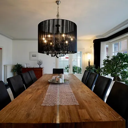 Merle Mit Privatem Indoorpool Casa de Férias