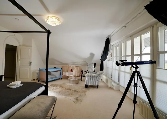 Merle Mit Privatem Indoorpool Ruhn