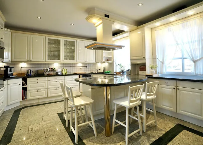 Hébergement de vacances Merle Mit Privatem Indoorpool